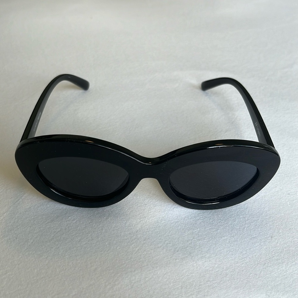 LeSpecs Retro oval sunglasses